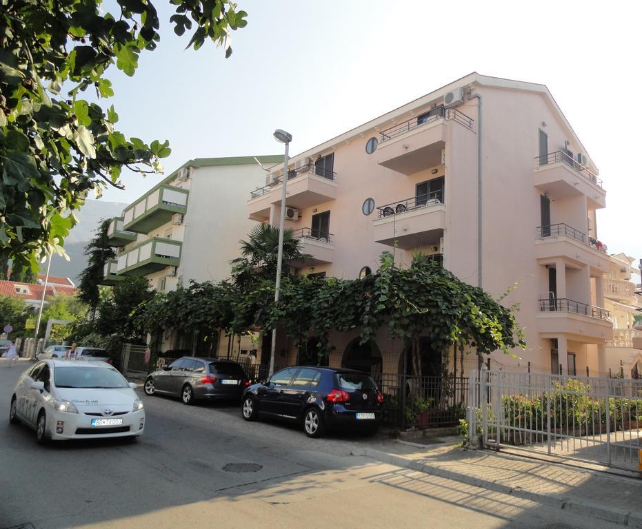Apartments Mare ブドヴァ エクステリア 写真