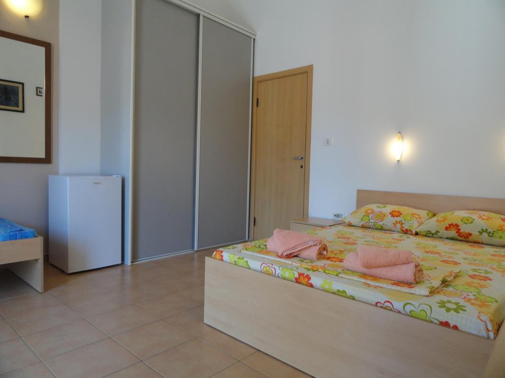 Apartments Mare ブドヴァ エクステリア 写真