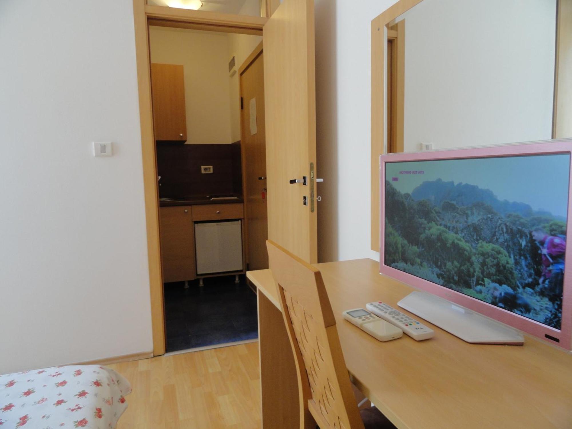 Apartments Mare ブドヴァ エクステリア 写真