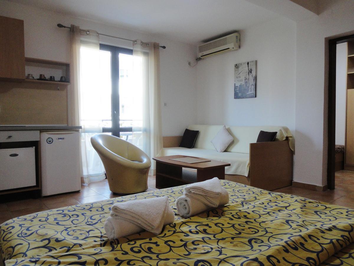 Apartments Mare ブドヴァ 部屋 写真