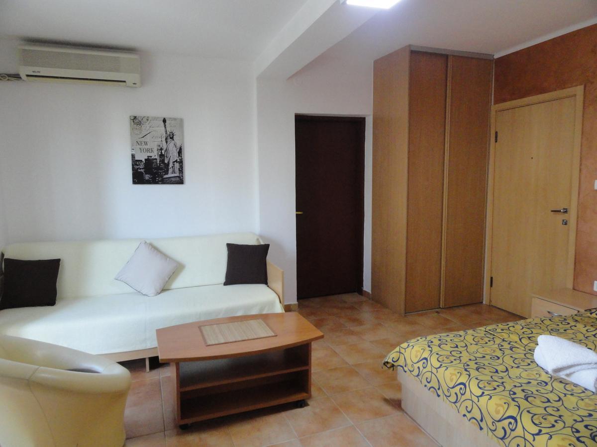 Apartments Mare ブドヴァ 部屋 写真