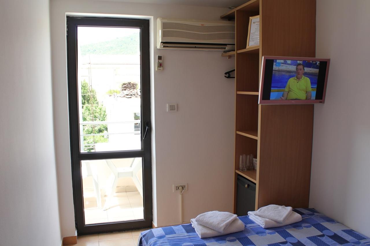 Apartments Mare ブドヴァ 部屋 写真