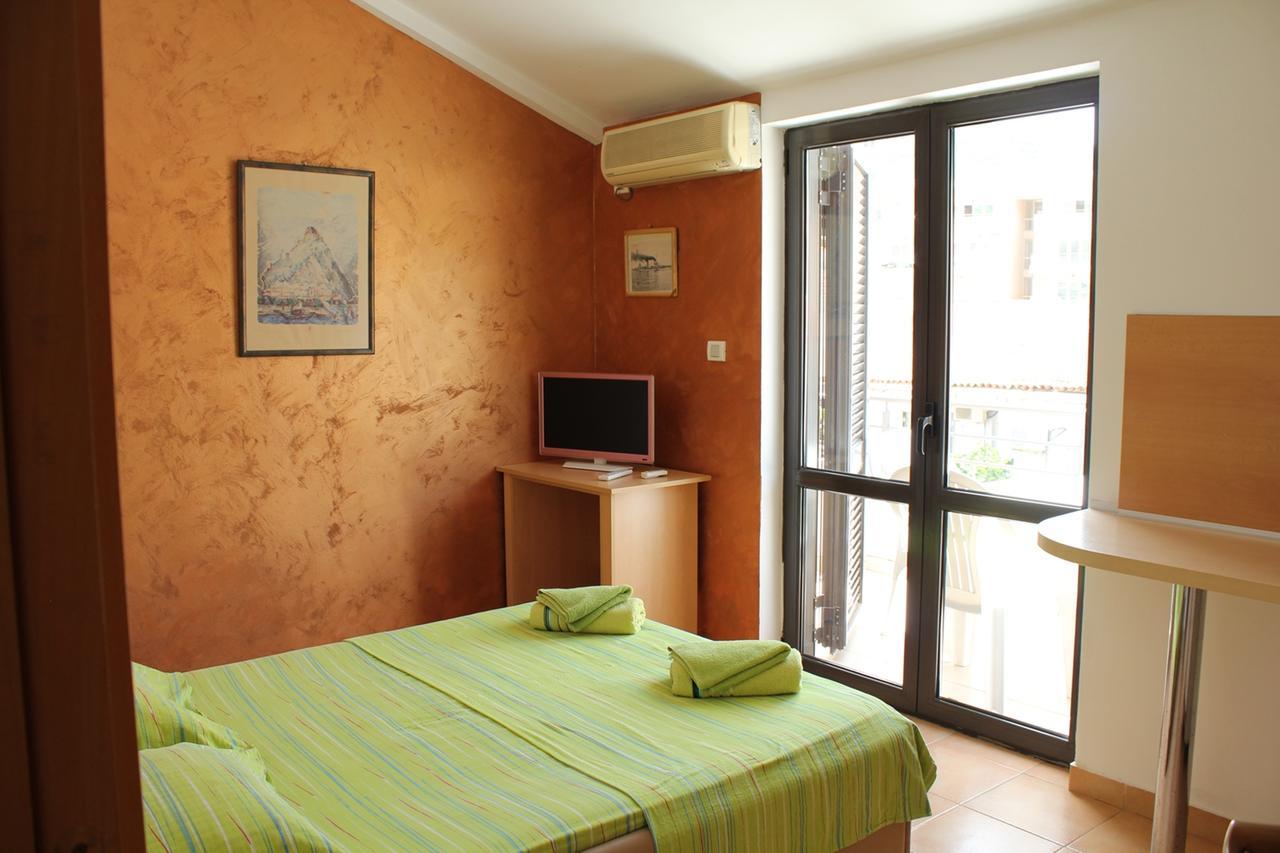 Apartments Mare ブドヴァ 部屋 写真