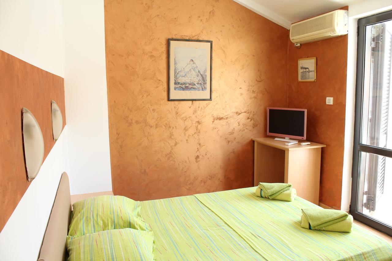 Apartments Mare ブドヴァ エクステリア 写真